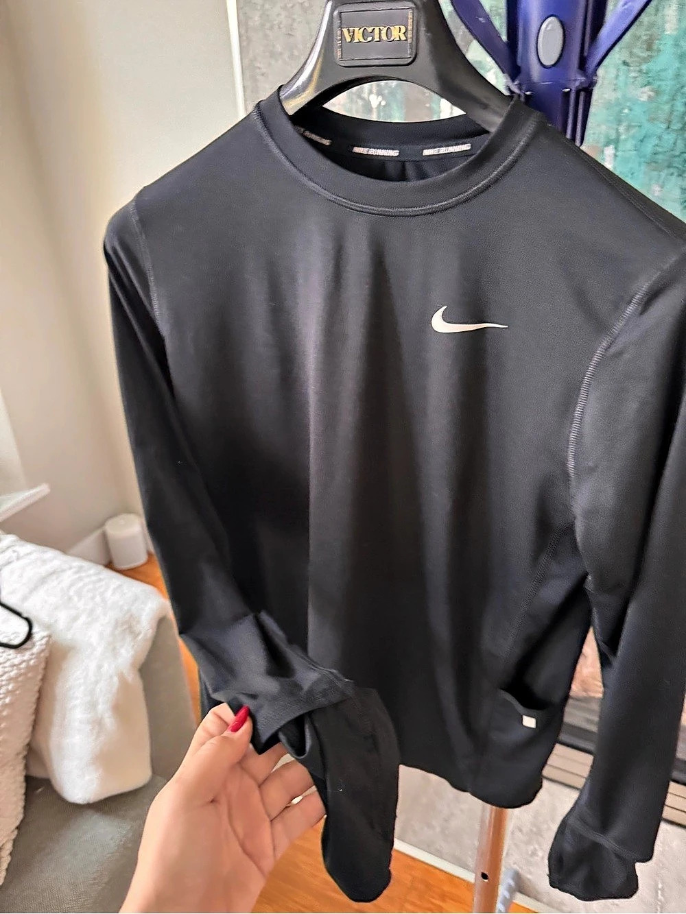 Women Nike Running Dri-FIT Long Sleeve Shirt, Medium, Black - Picture 2 of 2
